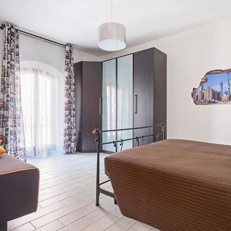 Lippo Bologna Butterfly Apartment מראה חיצוני תמונה