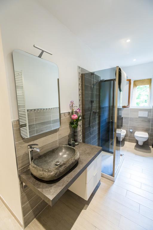 Lippo Bologna Butterfly Apartment מראה חיצוני תמונה