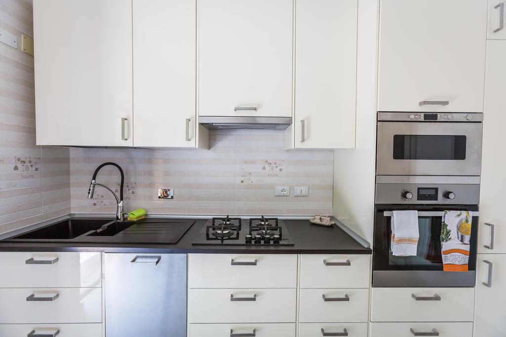 Lippo Bologna Butterfly Apartment מראה חיצוני תמונה