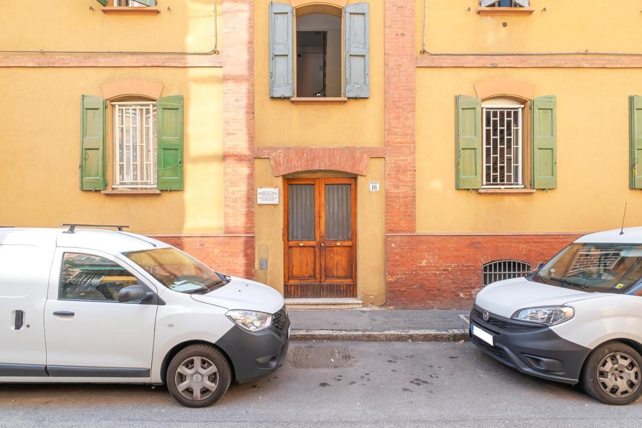 Lippo Bologna Butterfly Apartment מראה חיצוני תמונה
